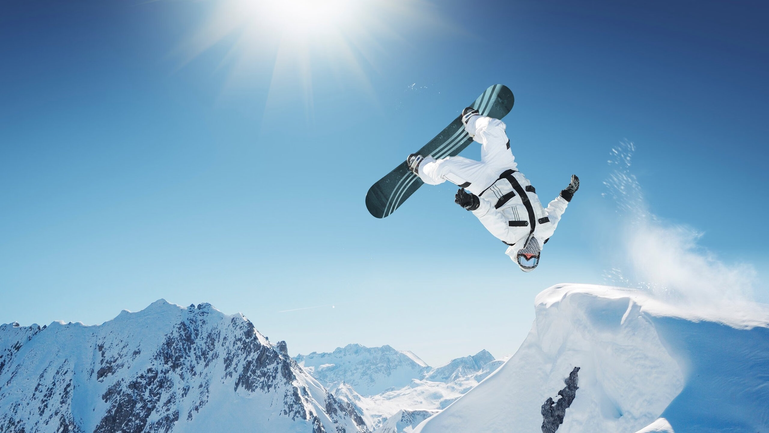 雄鹿血拼国王，戈贝尔持续制造杀伤，现代篮球的野蛮进化论