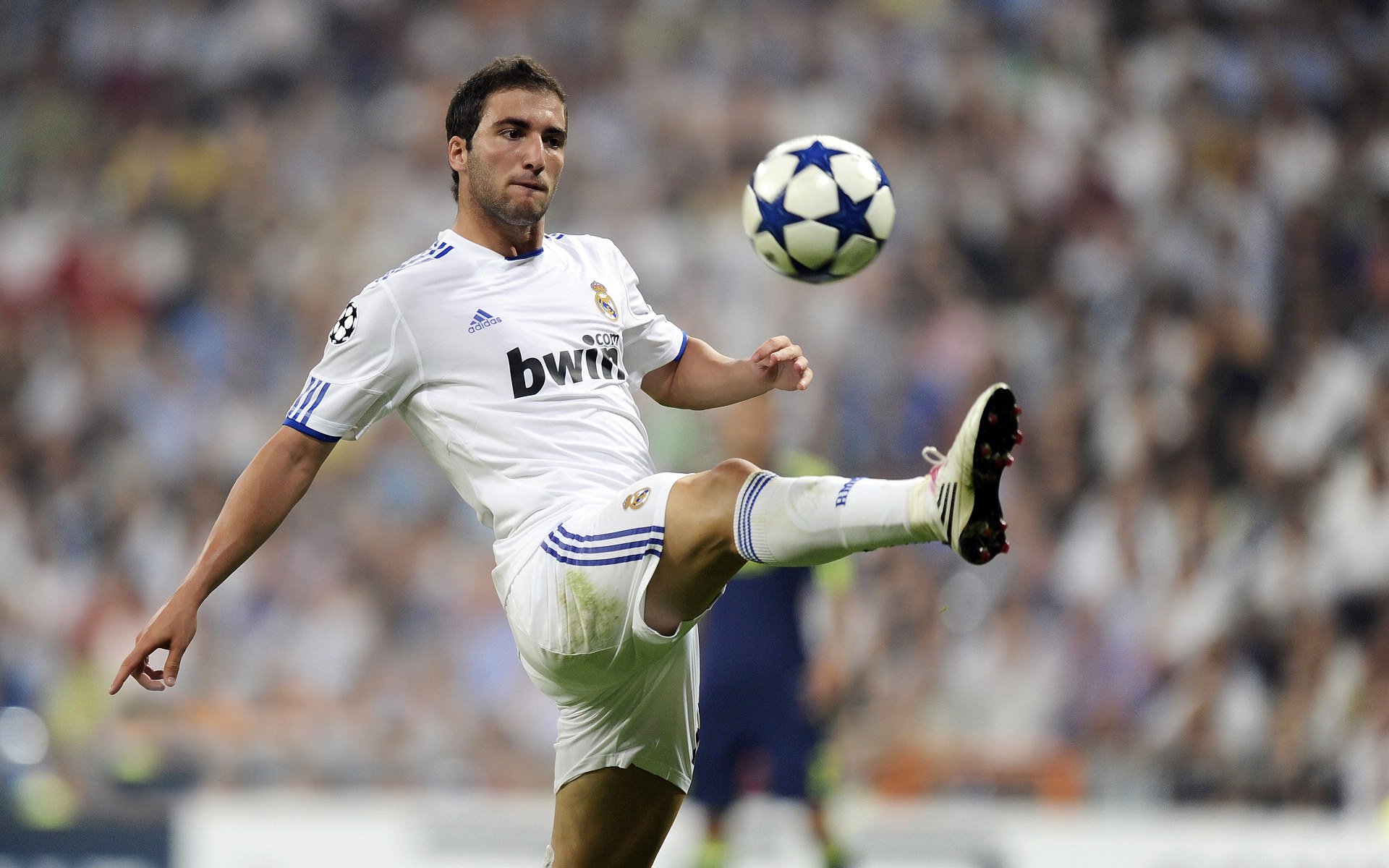 布伦森锁死利拉德，湖人防守体系下的无名英雄