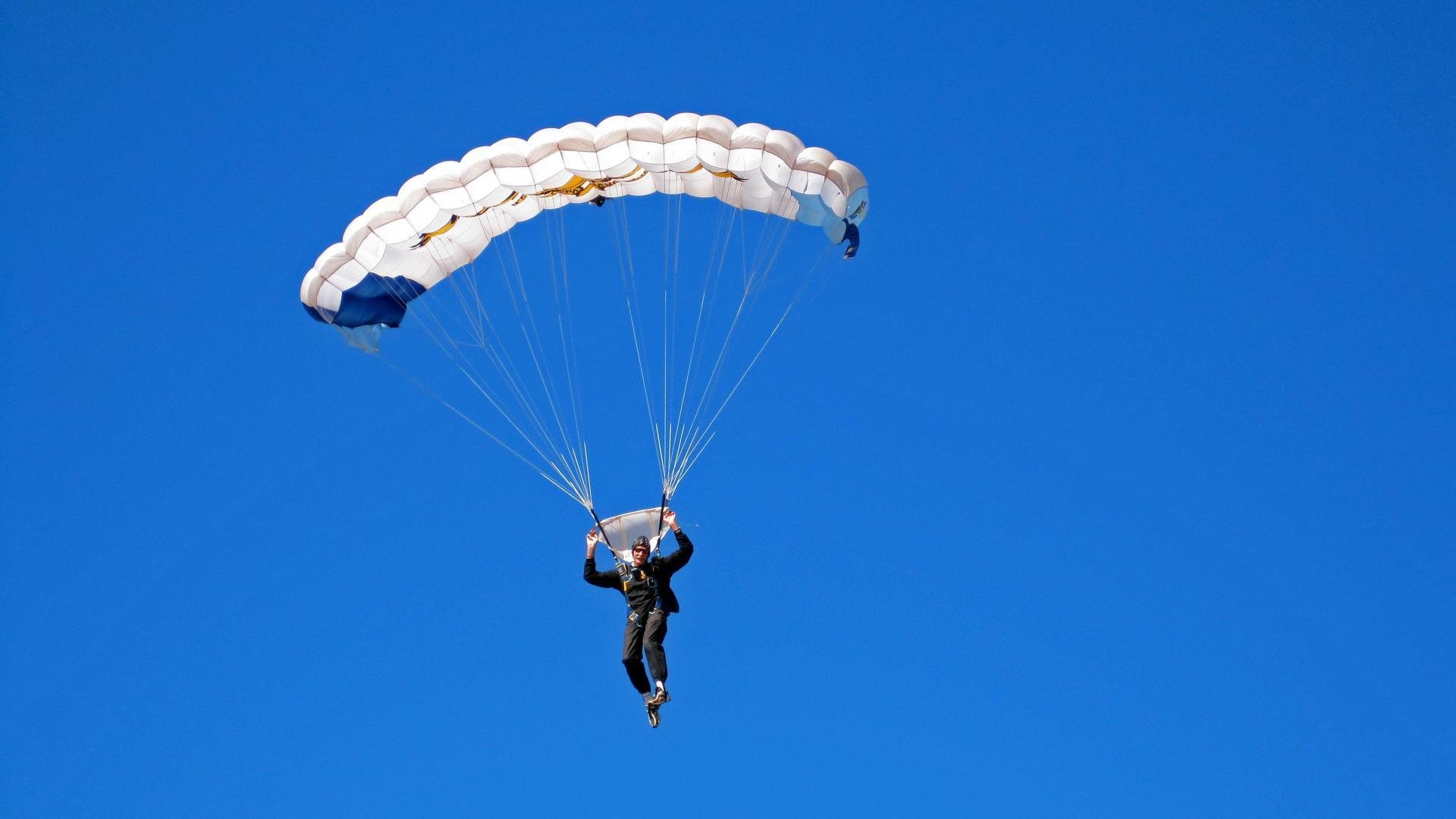 年度焦点之战,当篮网的死亡五小,遇上了勇士的传切之魂