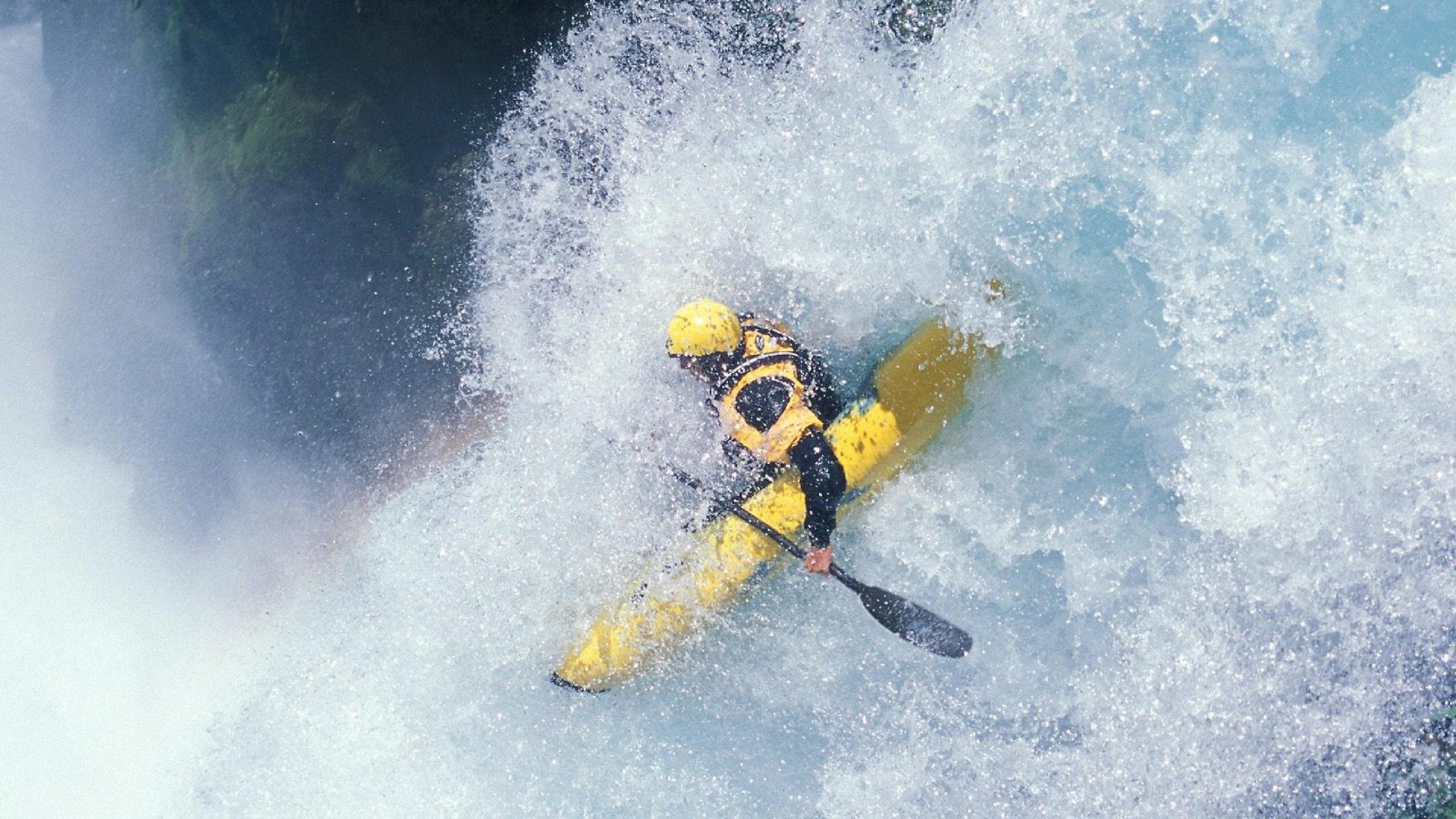 欧冠淘汰赛之夜,李刚仁在焦点战证明自己,亚洲足球的破壁者